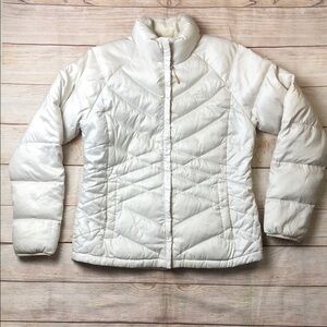 The North Face Women's Aconcagua puffer jacket 💚